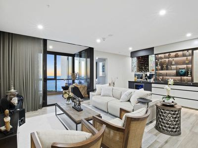 5208 / 2 Como Crescent, Southport