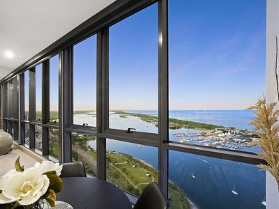 5208 / 2 Como Crescent, Southport
