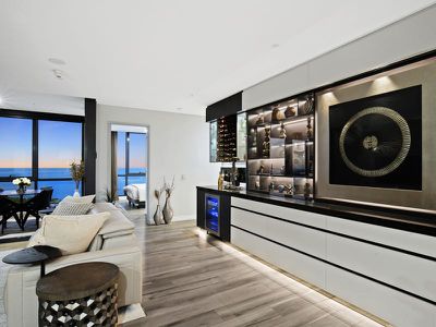 5208 / 2 Como Crescent, Southport