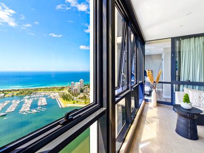 5208 / 2 Como Crescent, Southport