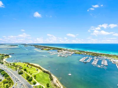 5208 / 2 Como Crescent, Southport