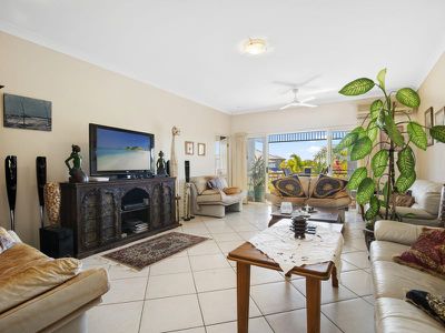 76 / 88 Limetree Parade, Runaway Bay