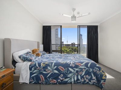 52 / 5 Admiralty Drive, Surfers Paradise