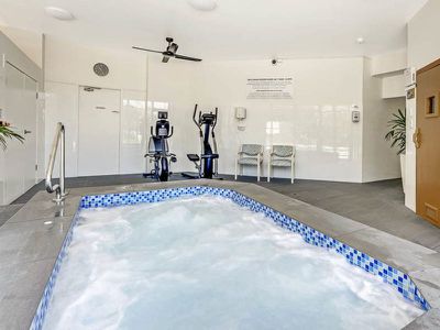 52 / 5 Admiralty Drive, Surfers Paradise