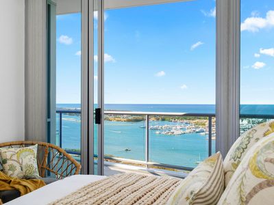 2904 / 1 Como Crescent, Southport