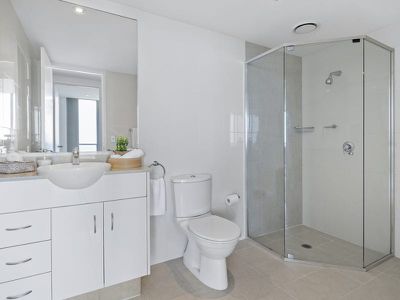 2904 / 1 Como Crescent, Southport