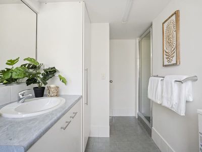 903 / 29 Hill Avenue, Burleigh Heads