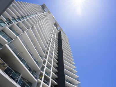 1003 / 1 Como Crescent, Southport
