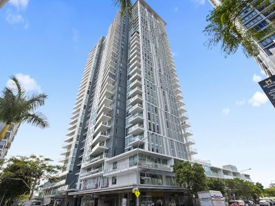 1404 / 1 Como Crescent, Southport