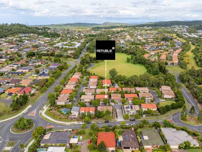 54 / 131 McAuley Parade, Pacific Pines