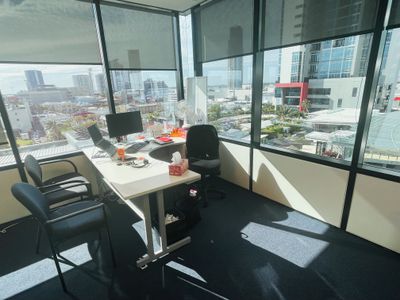 30604 / 9 Lawson Street , Southport