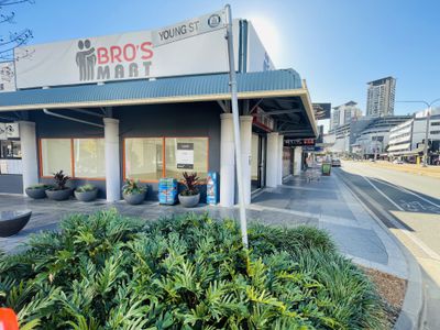 1 / 76 Scarborough Street , Southport