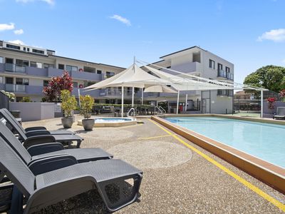 17 / 136 Marine Parade, Southport