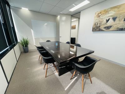 30420 / 27 Garden Street , Southport