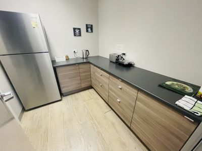 30420 / 27 Garden Street , Southport