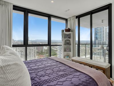 1503 / 3 Northcliffe Terrace, Surfers Paradise