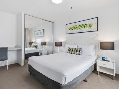 1103 / 3440 Surfers Paradise Boulevard, Surfers Paradise