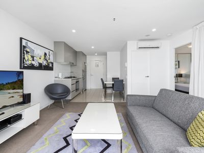 1103 / 3440 Surfers Paradise Boulevard, Surfers Paradise