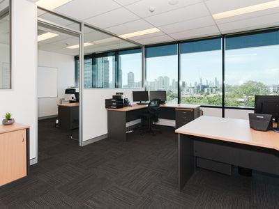 30607 / 9 Lawson Street, Southport