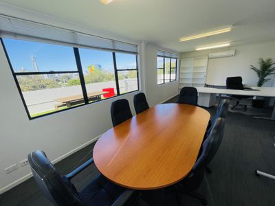 13b / 146 Bundall Road , Bundall