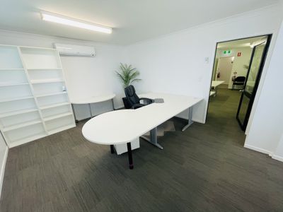 13b / 146 Bundall Road , Bundall