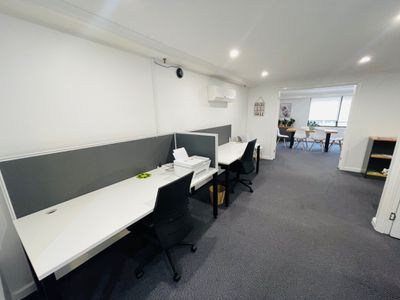 2 / 18 Hanlan Street , Surfers Paradise