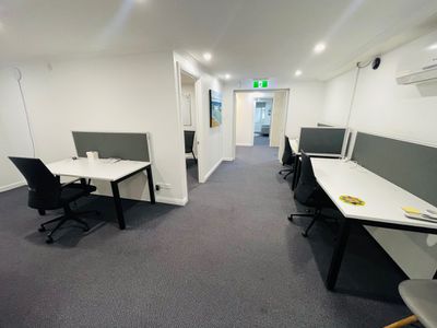2 / 18 Hanlan Street , Surfers Paradise