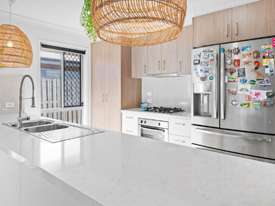 15 Kalgoorlie Street, Pimpama