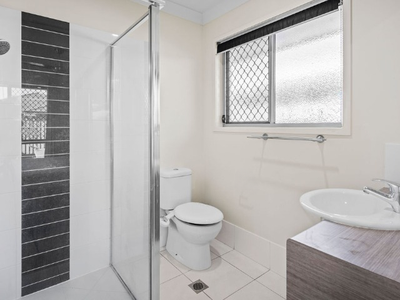 15 Kalgoorlie Street, Pimpama
